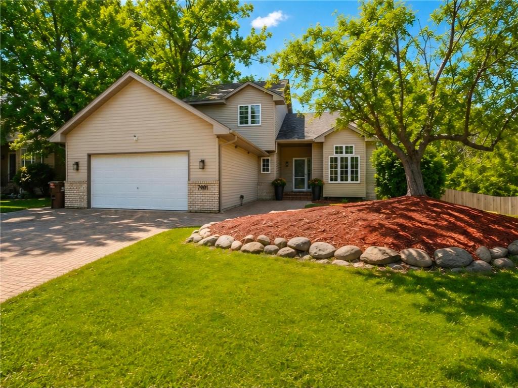 7001 46th Street N Oakdale MN 55128 7084522 image1