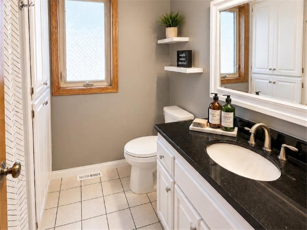 7001 46th Street N Oakdale MN 55128 7084522 image19