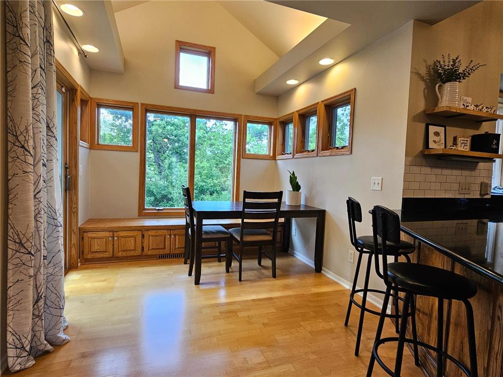7001 46th Street N Oakdale MN 55128 7084522 image6