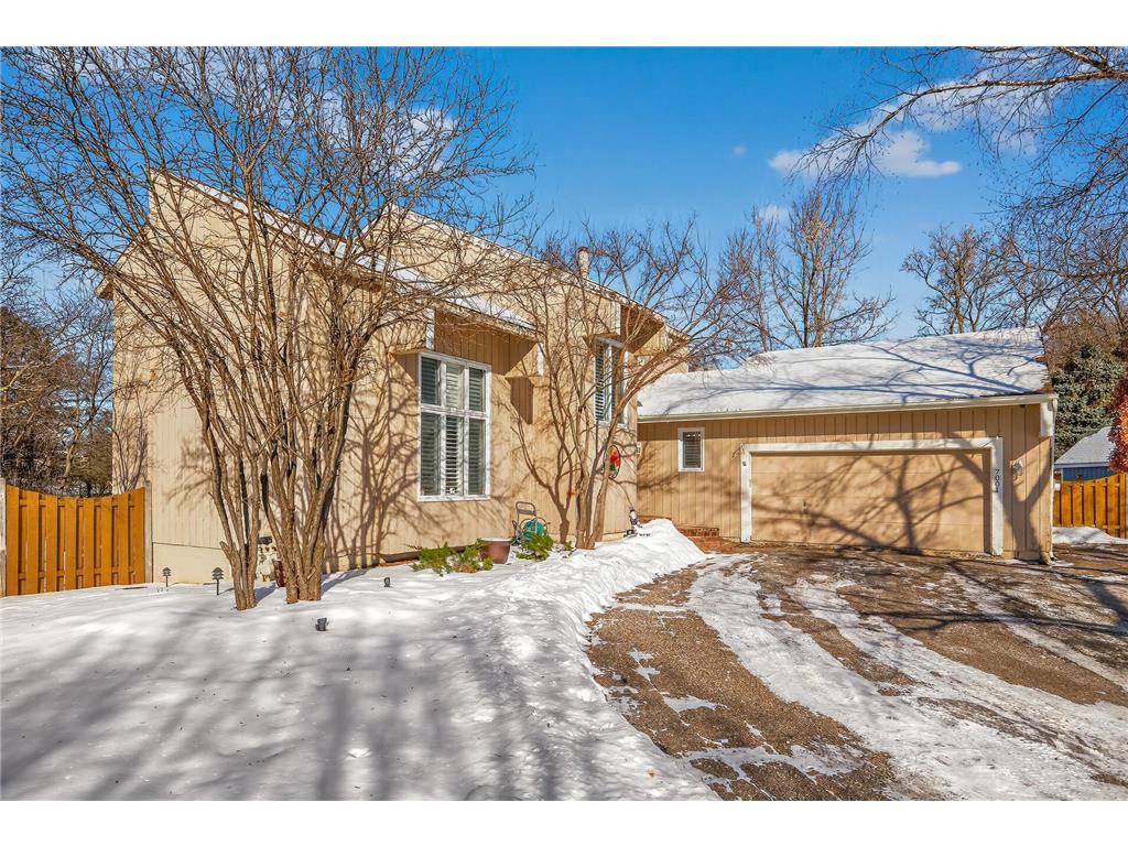 7001 Beacon Circle Eden Prairie MN 55346 7000398 image1