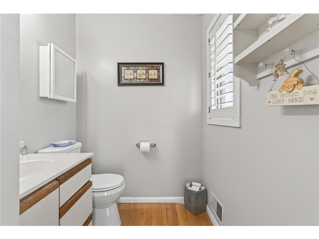 7001 Beacon Circle Eden Prairie MN 55346 7000398 image15