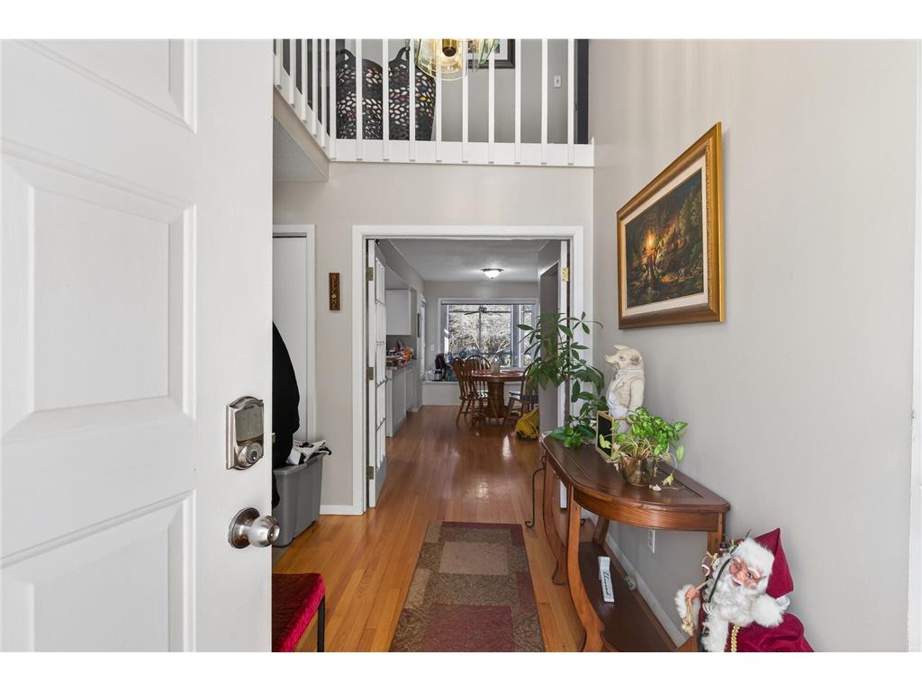 7001 Beacon Circle Eden Prairie MN 55346 7000398 image2