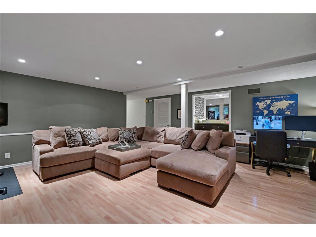 7001 Lanham Lane Edina MN 55439 7097334 image39