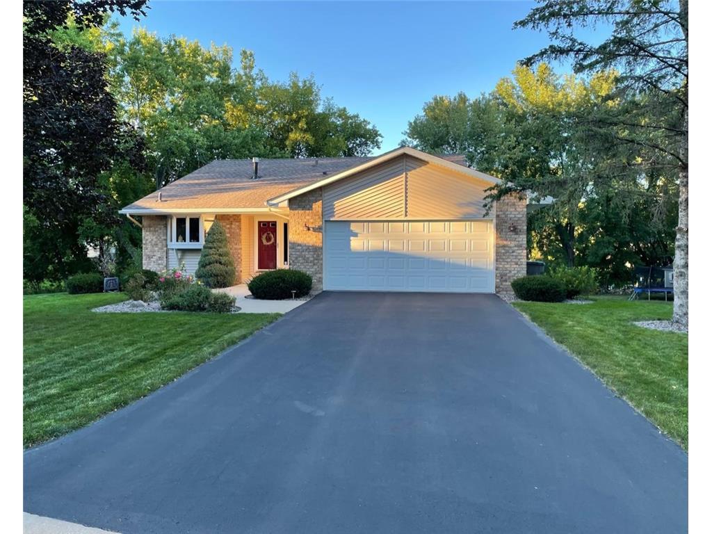 7003 Park View Lane, Eden Prairie, MN, 55346 MLS 6338069 Edina Realty