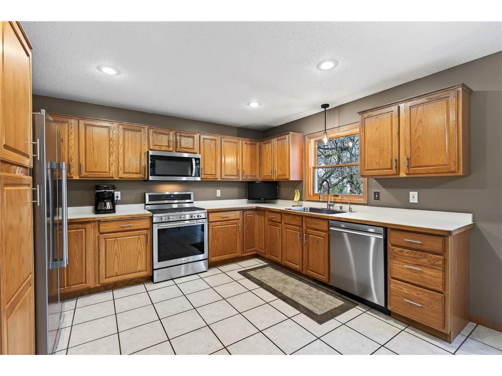 7004 256th Street Wyoming MN 55092 6819502 image12