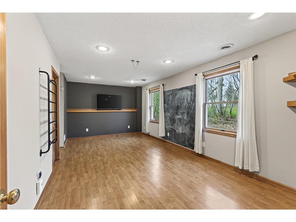 7004 256th Street Wyoming MN 55092 6819502 image14