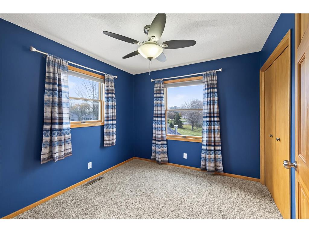 7004 256th Street Wyoming MN 55092 6819502 image18