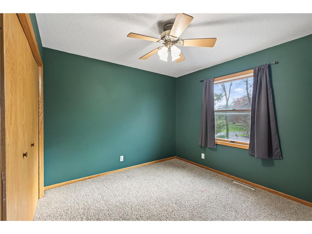 7004 256th Street Wyoming MN 55092 6819502 image19