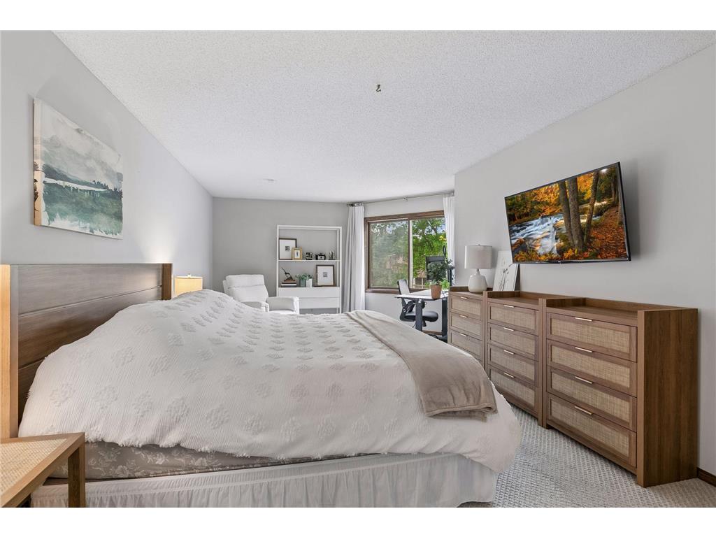 7004 Quail Circle W Brooklyn Center MN 55429 7081970 image17