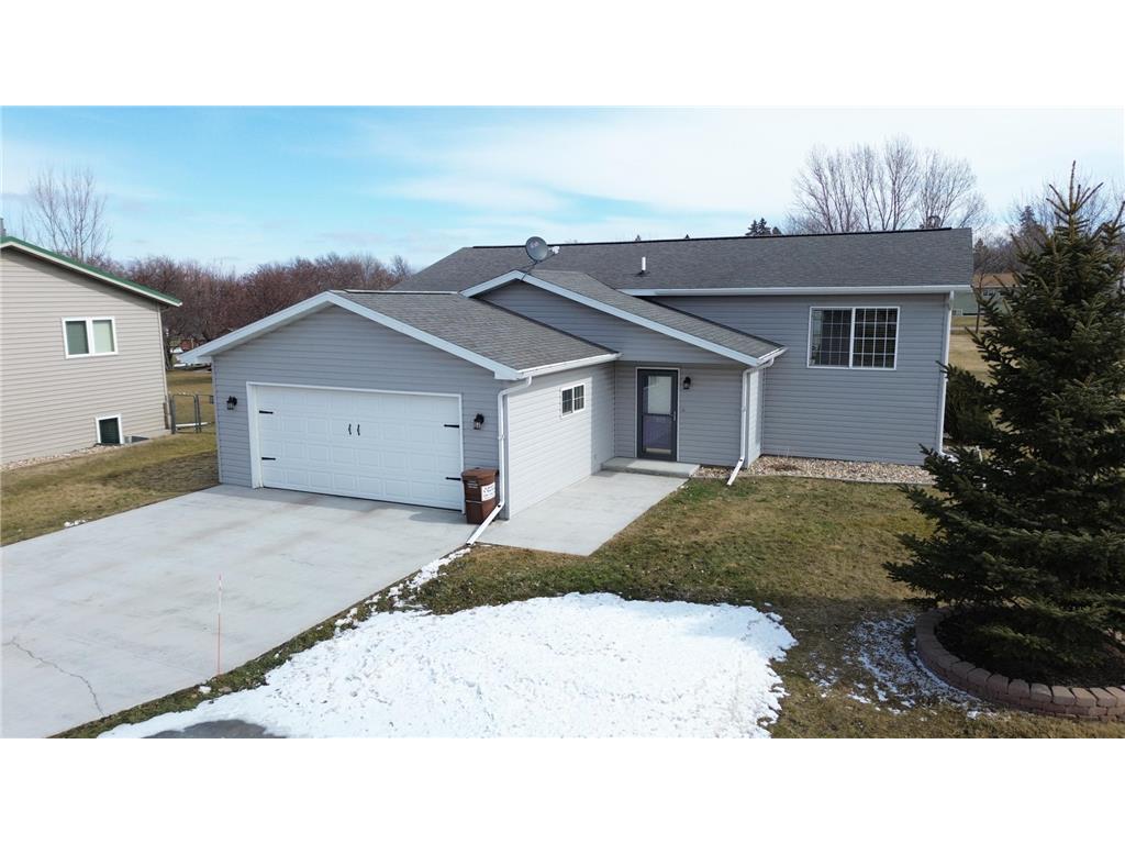 7005 4th Street Lake Park MN 56554 7039394 image2