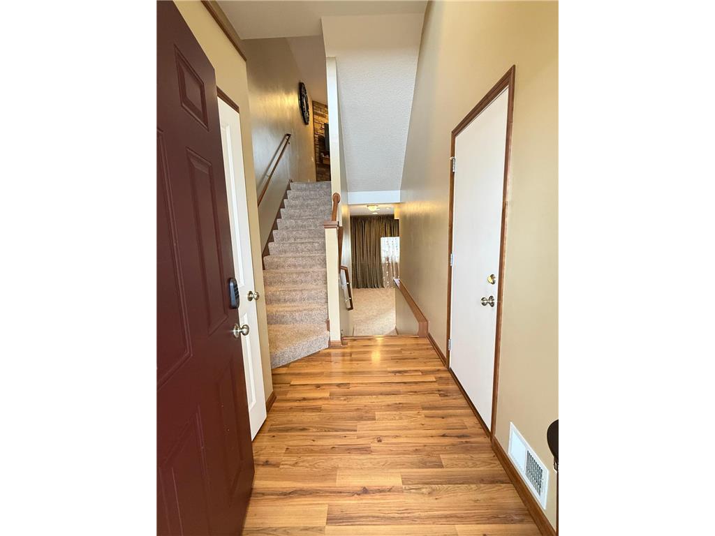 7005 Rose Drive Rockford MN 55373 7048841 image5