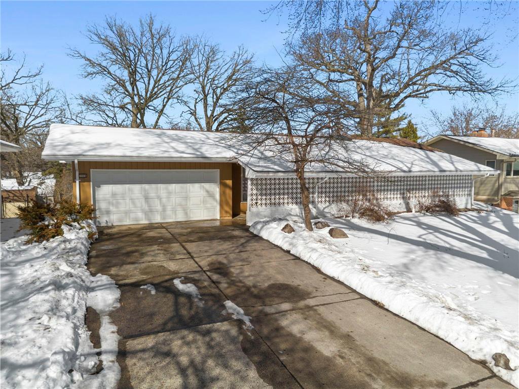 7008 35th Avenue N Crystal MN 55427 7037556 image2