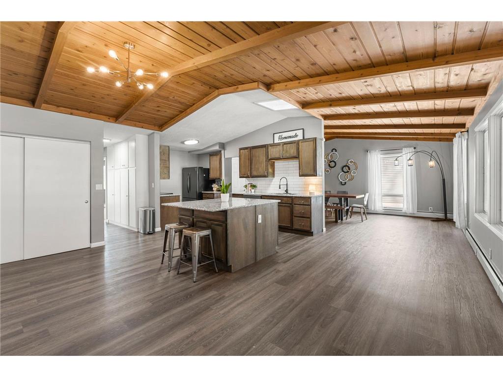 7008 35th Avenue N Crystal MN 55427 7105420 image1