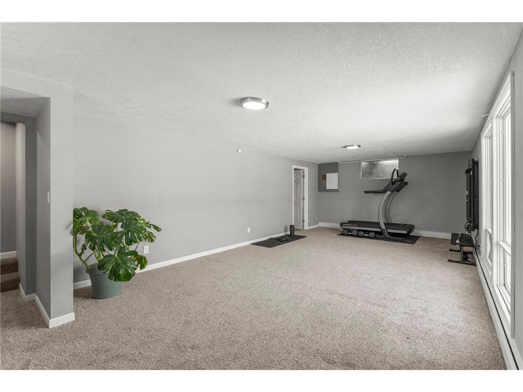 7008 35th Avenue N Crystal MN 55427 7105420 image16