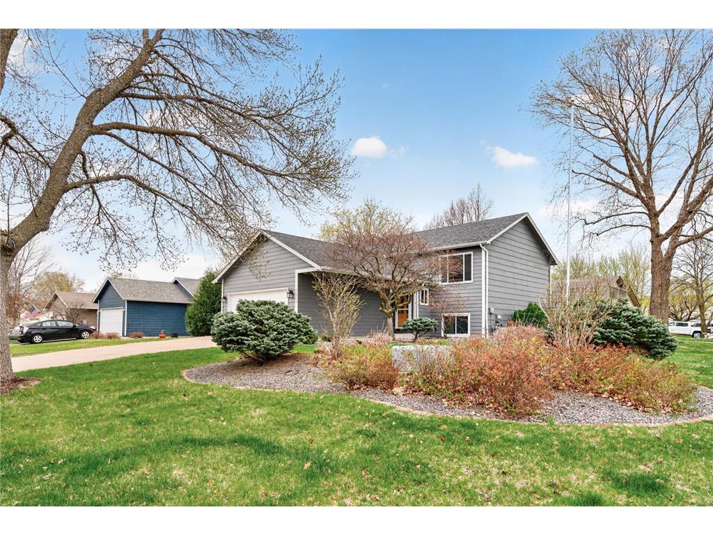 7009 110th Avenue N Champlin MN 55316 7061417 image1