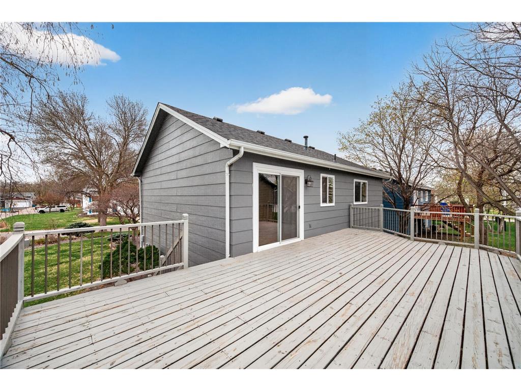 7009 110th Avenue N Champlin MN 55316 7061417 image3
