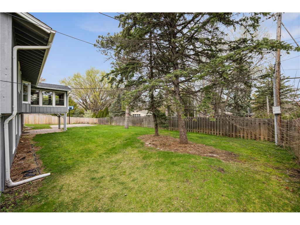 7009 Lanham Lane, Edina, MN, 55439 MLS 6526437 Edina Realty