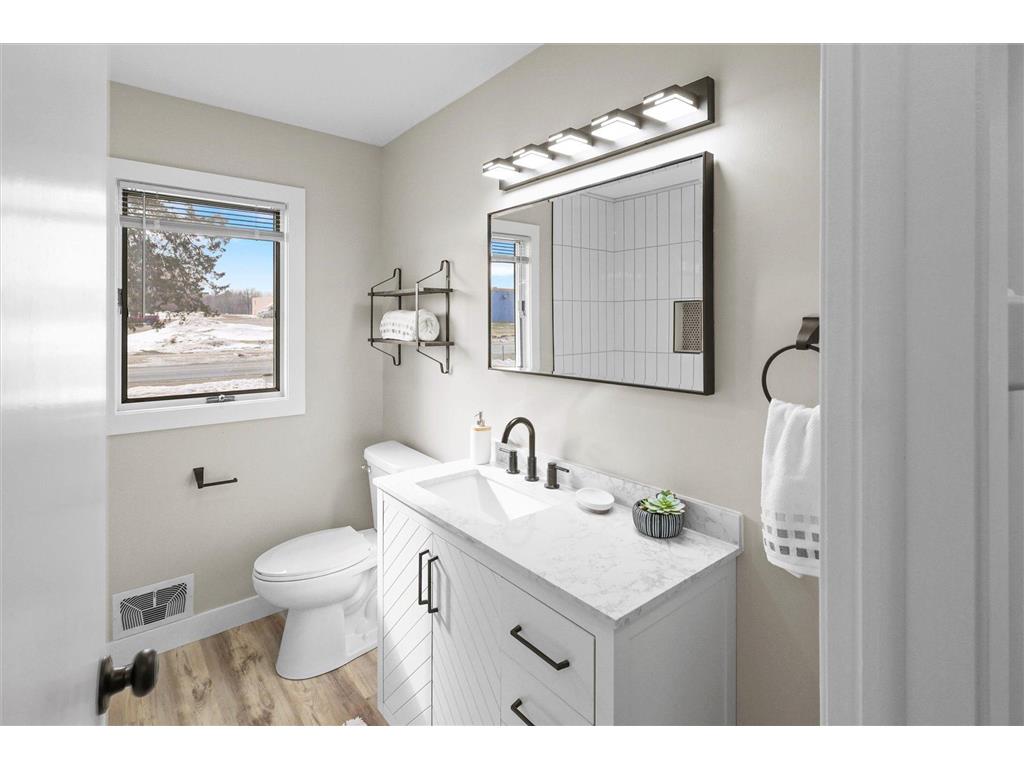 701 10th Street E Hastings MN 55033 - Isabelle 7018249 image18
