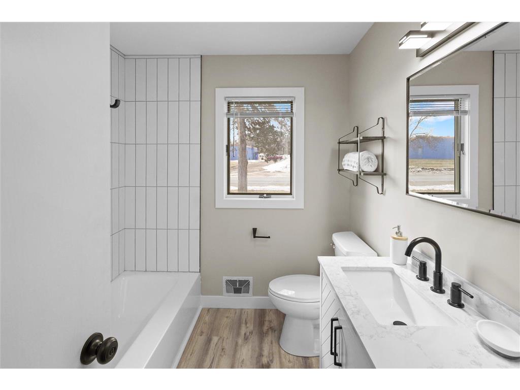 701 10th Street E Hastings MN 55033 - Isabelle 7018249 image19