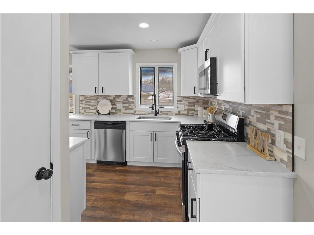 701 10th Street E Hastings MN 55033 - Isabelle 7018249 image8