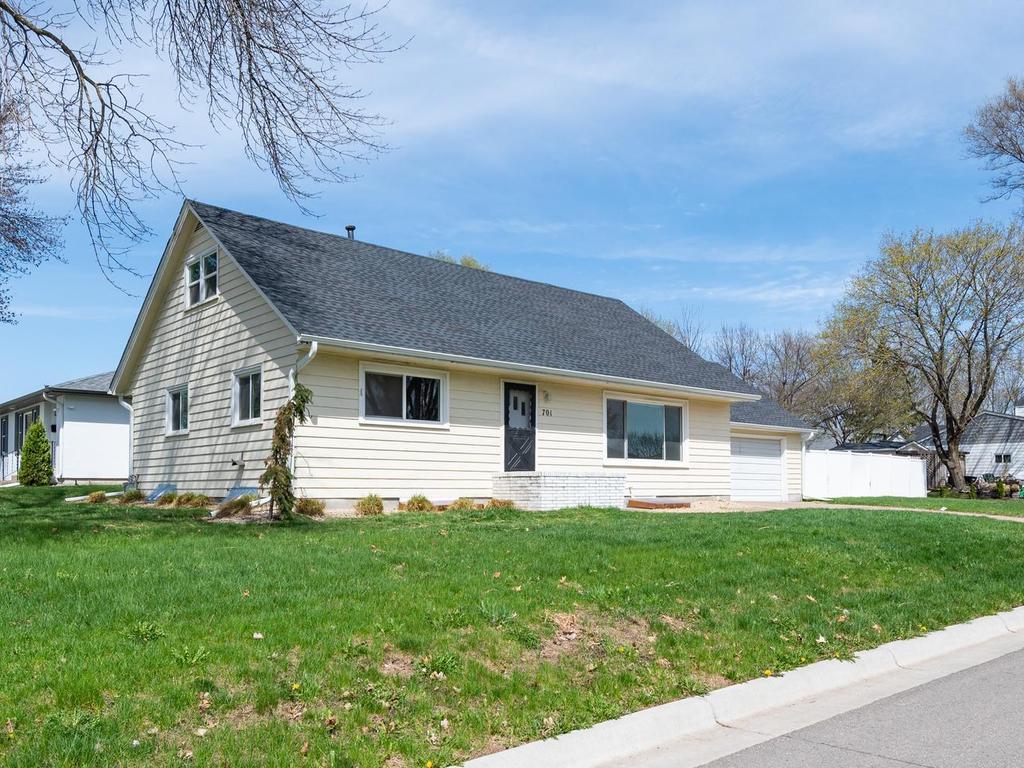 701 1st Street NE New Prague MN 56071 7051010 image2