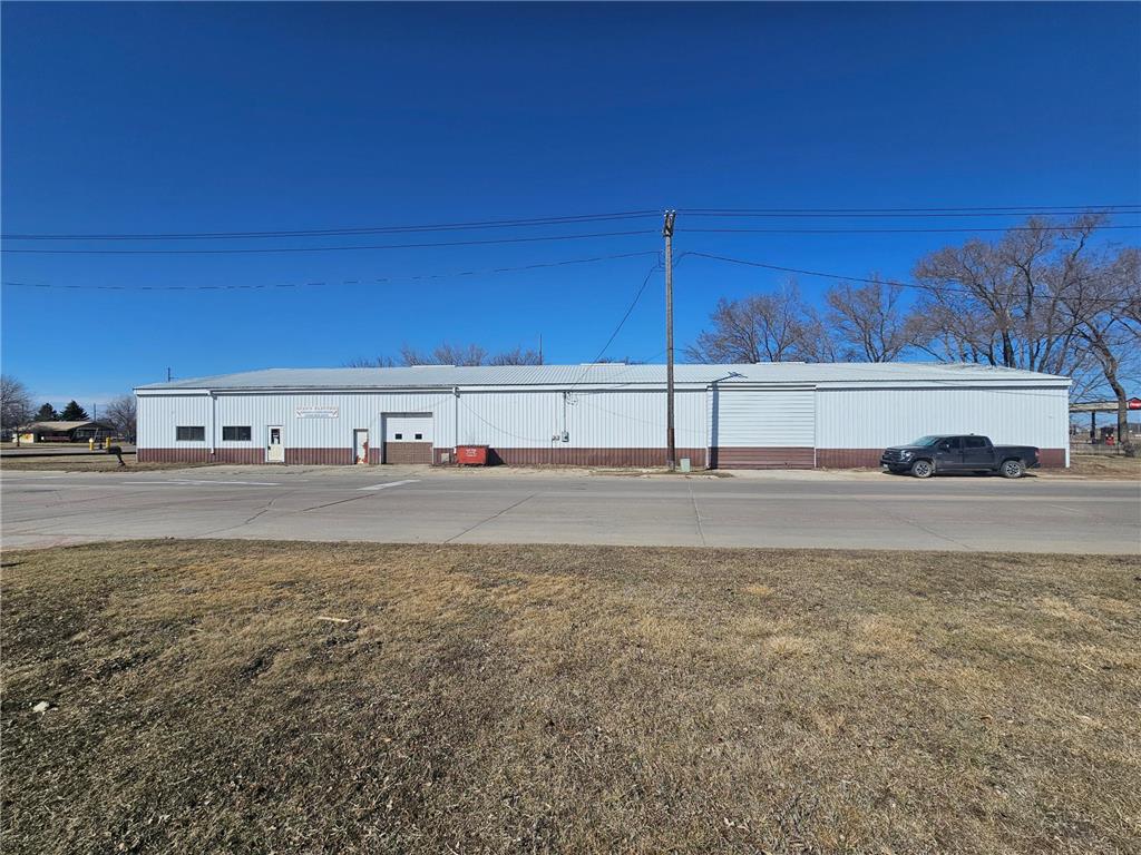 701 2nd Street NE Pipestone MN 56164 6687601 image1