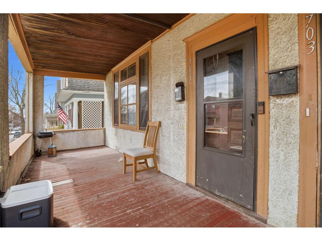 701 4th Street E Saint Paul MN 55106 7075026 image3