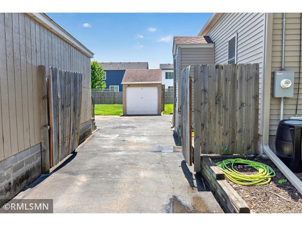 701 69th Avenue N Brooklyn Center MN 55430 7089964 image10