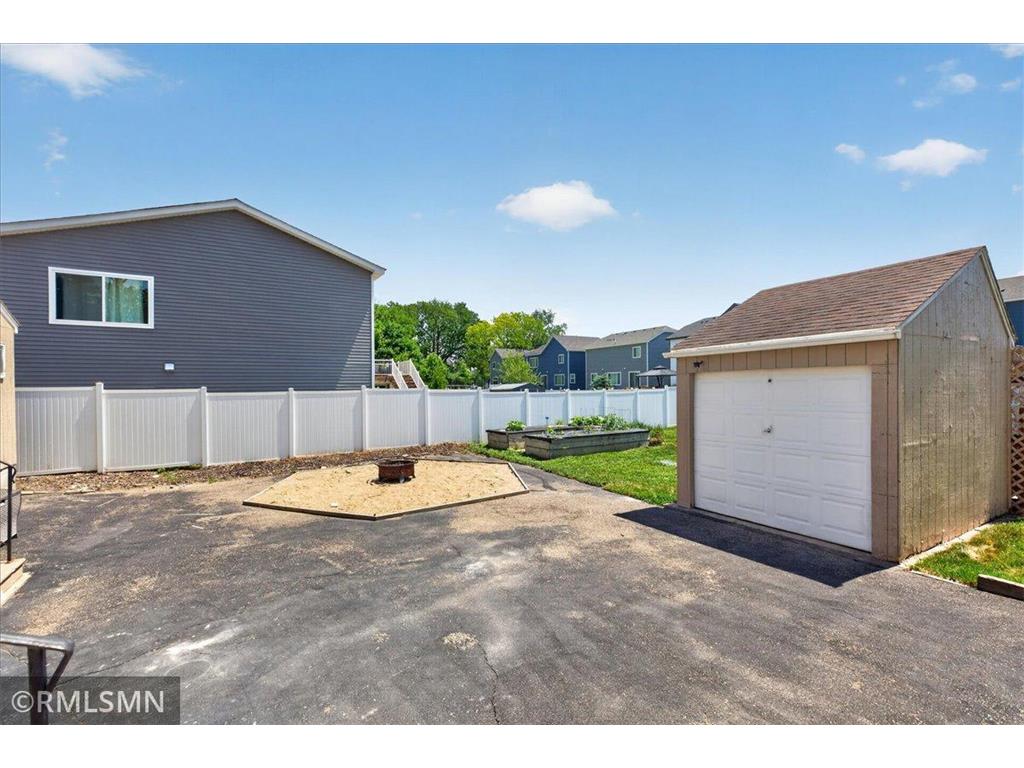 701 69th Avenue N Brooklyn Center MN 55430 7089964 image18