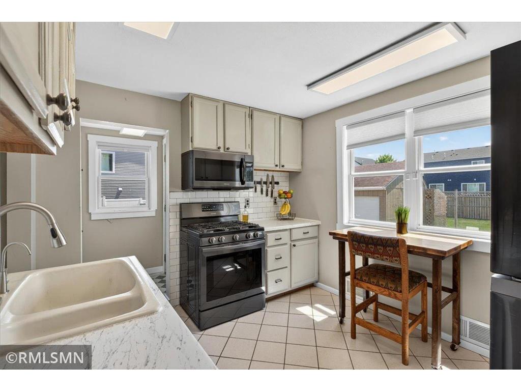 701 69th Avenue N Brooklyn Center MN 55430 7089964 image21