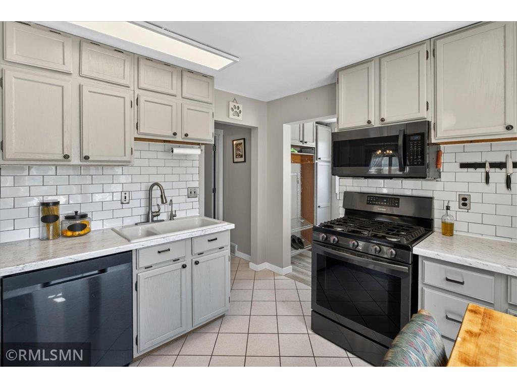 701 69th Avenue N Brooklyn Center MN 55430 7089964 image23