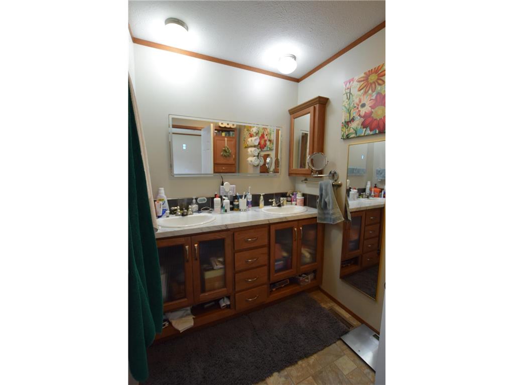 701 7th Lakewood Avenue Warroad MN 56763 6801288 image6