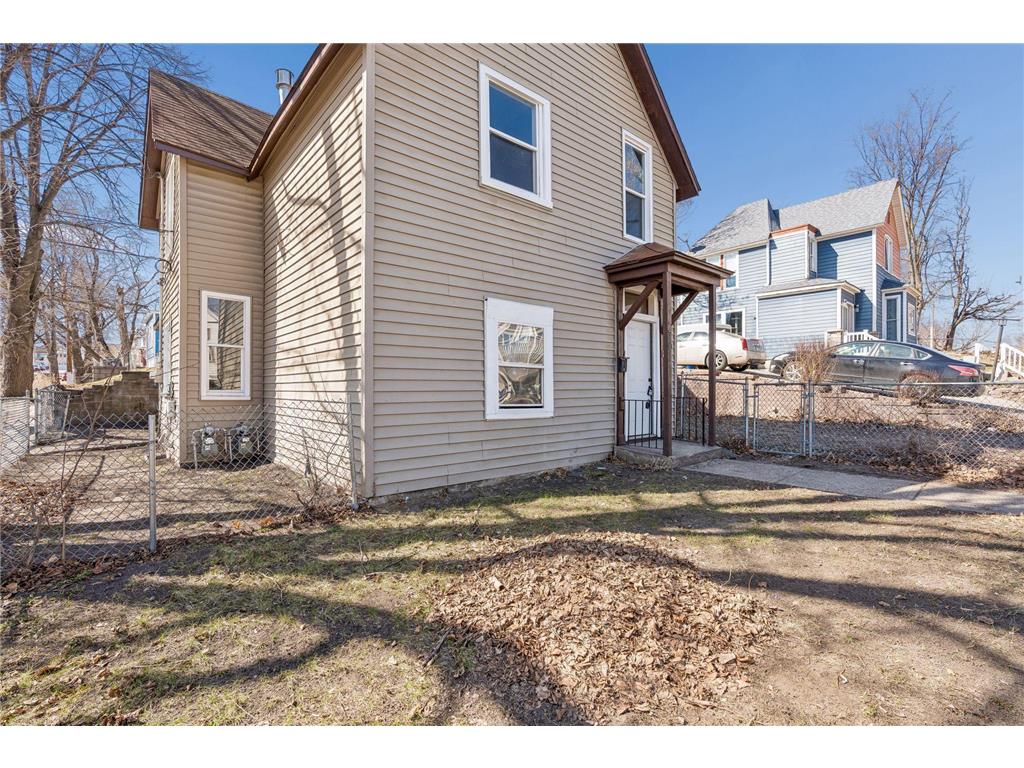 701 Desoto Street Saint Paul MN 55130 7044104 image4