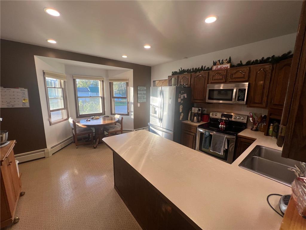 701 Douglas Avenue Henning MN 56551 7054990 image18