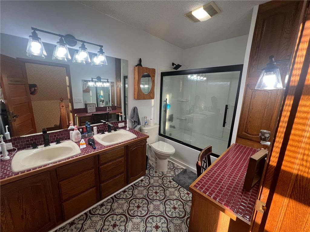 701 Douglas Avenue Henning MN 56551 7054990 image27