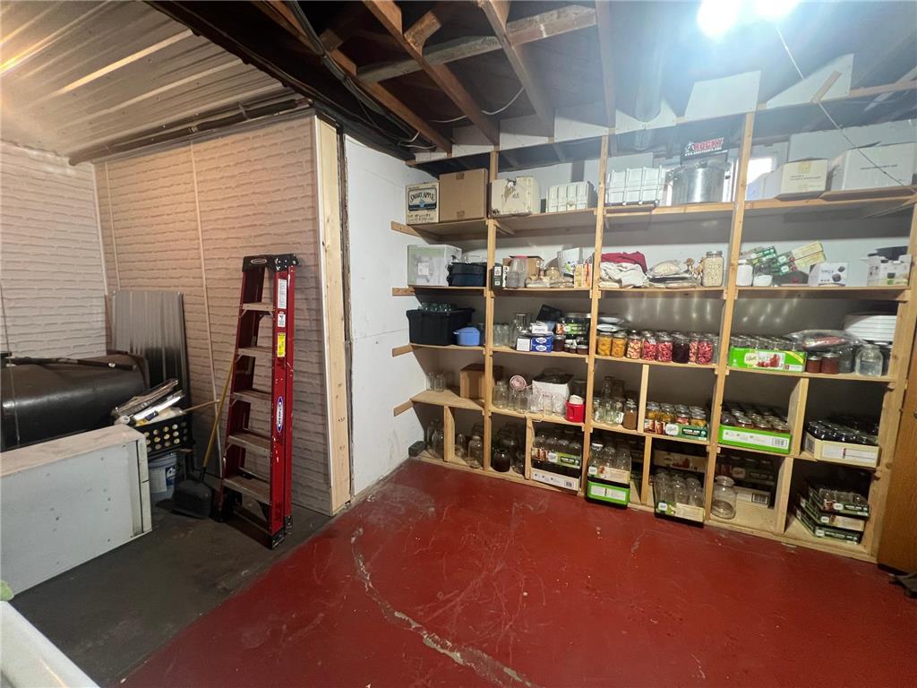 701 Douglas Avenue Henning MN 56551 7054990 image32