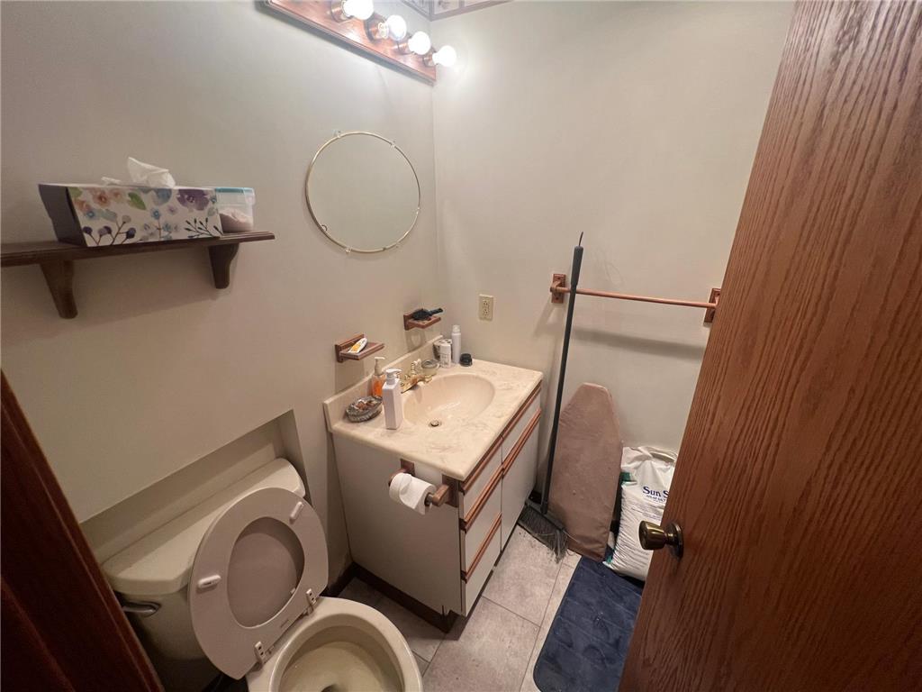 701 Douglas Avenue Henning MN 56551 7054990 image33