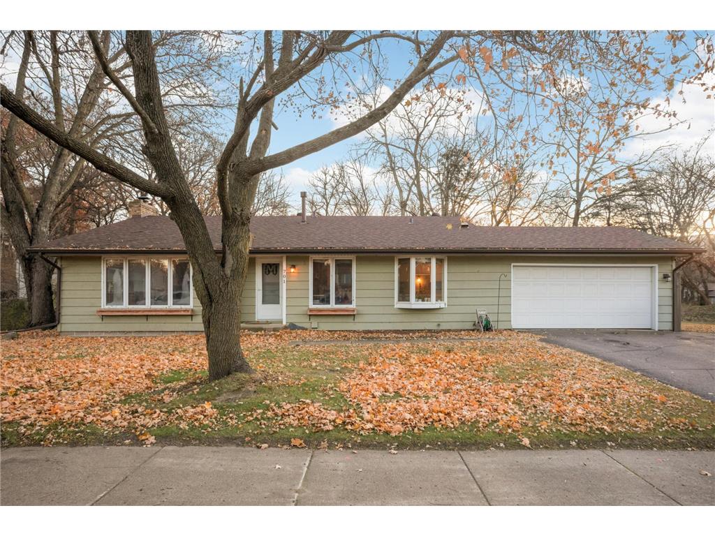 701 E 134th Street Burnsville MN 55337 6822590 image1