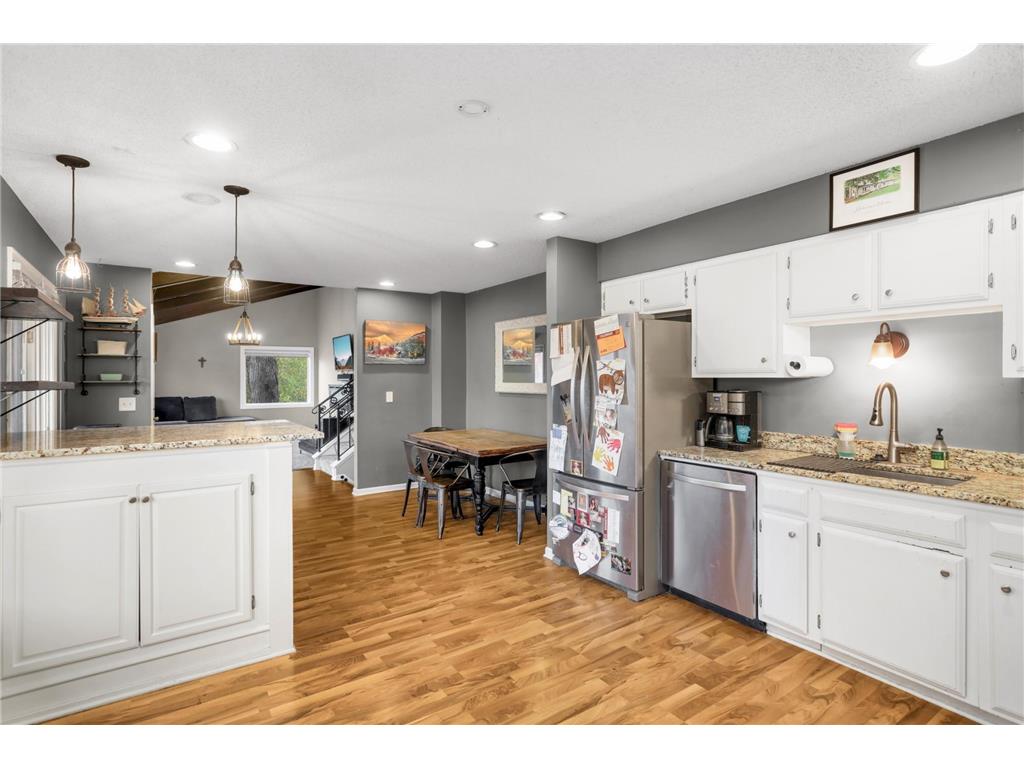 701 E 134th Street Burnsville MN 55337 6822590 image11