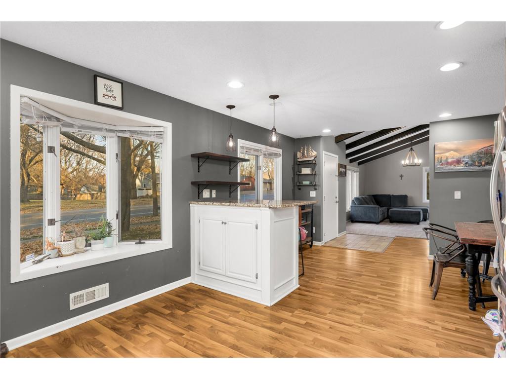 701 E 134th Street Burnsville MN 55337 6822590 image12