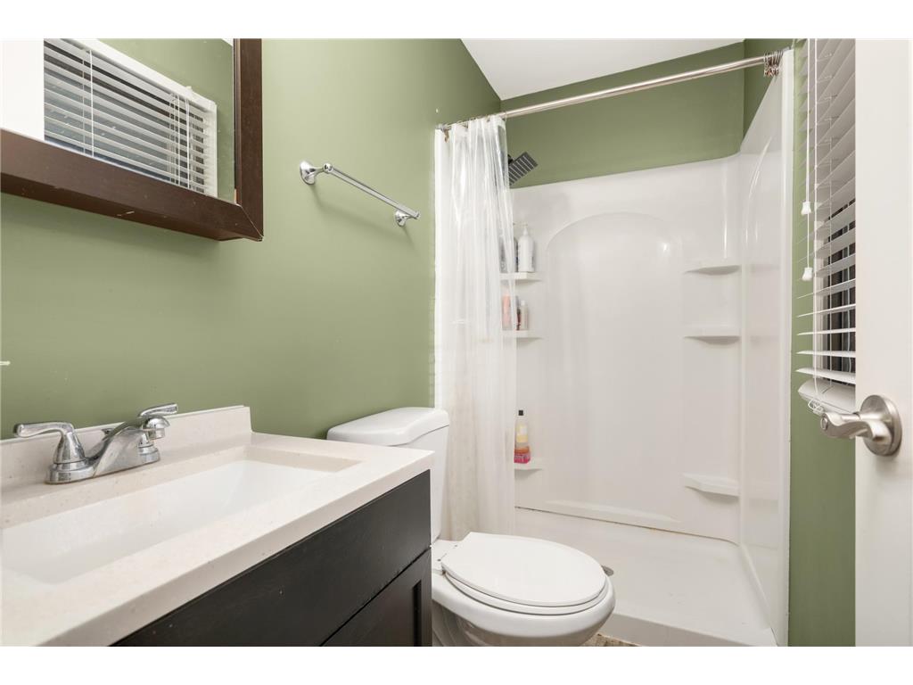 701 E 134th Street Burnsville MN 55337 6822590 image16