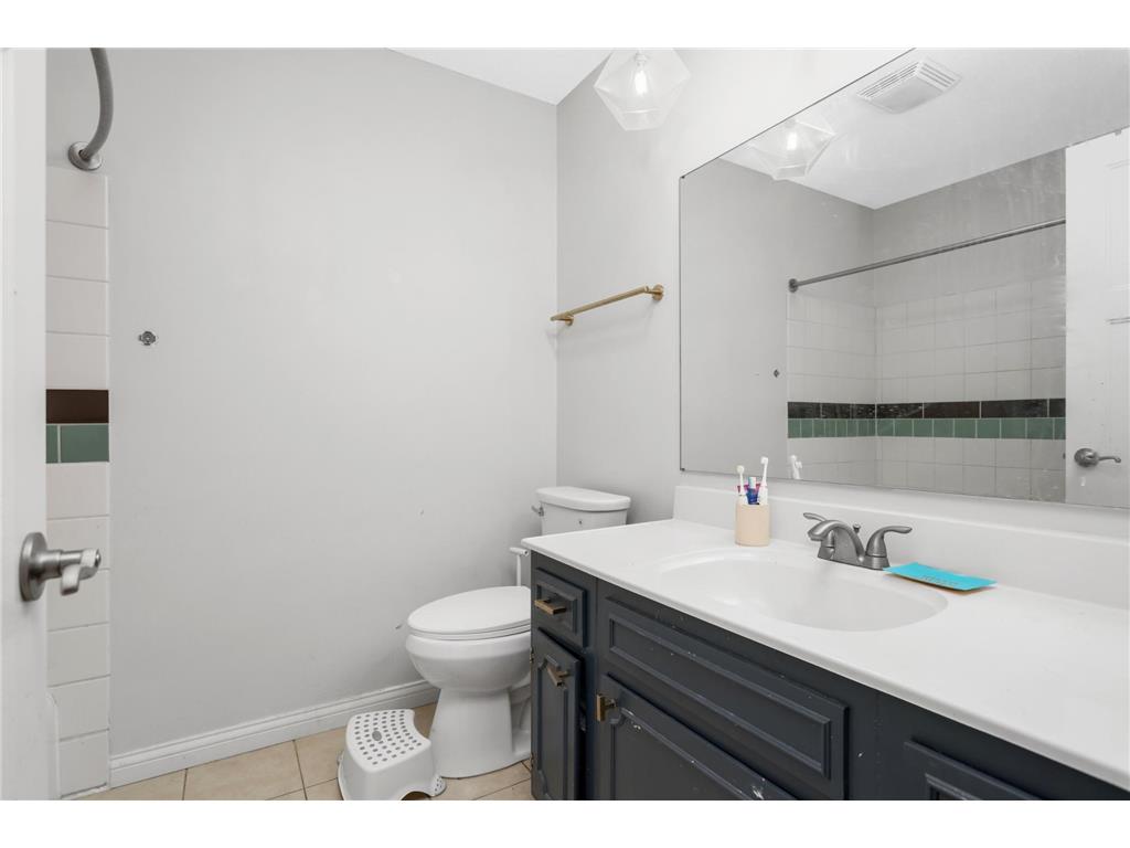 701 E 134th Street Burnsville MN 55337 6822590 image20