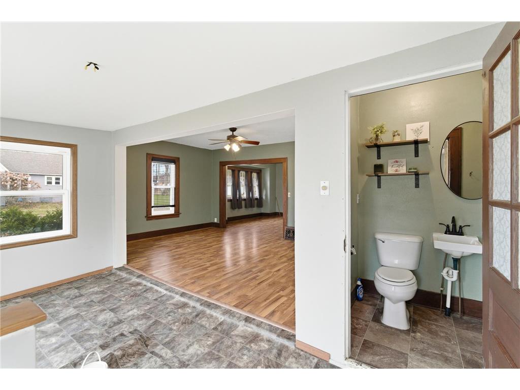 701 E 1st Street Fairmont MN 56031 7049080 image11