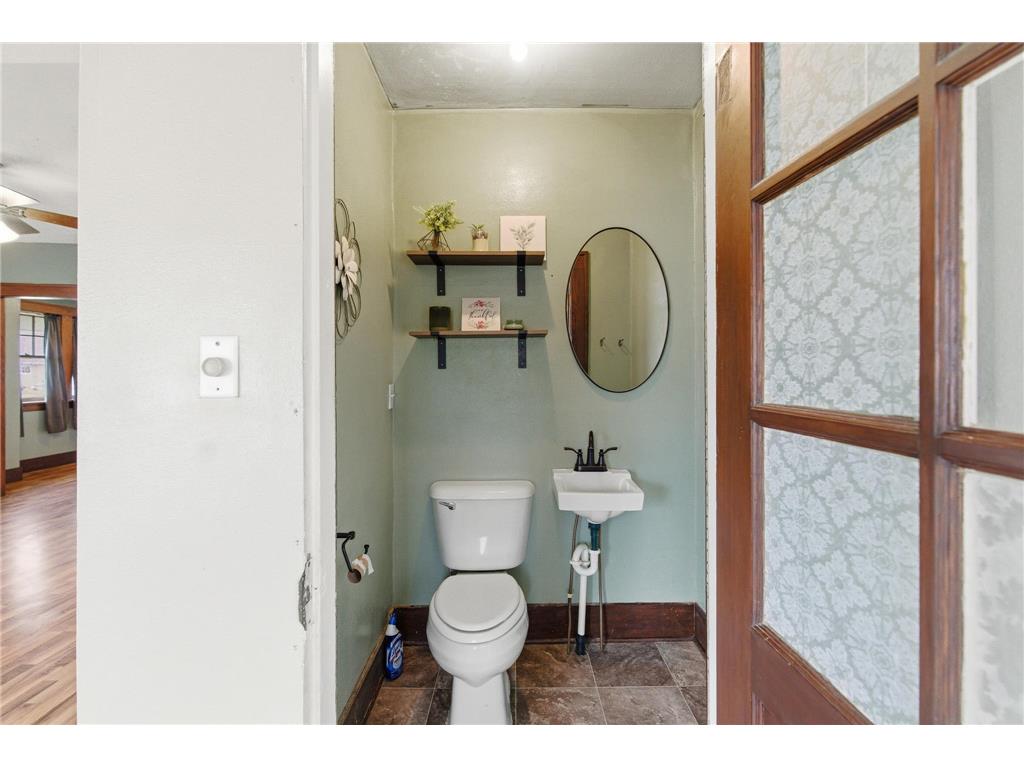 701 E 1st Street Fairmont MN 56031 7049080 image12