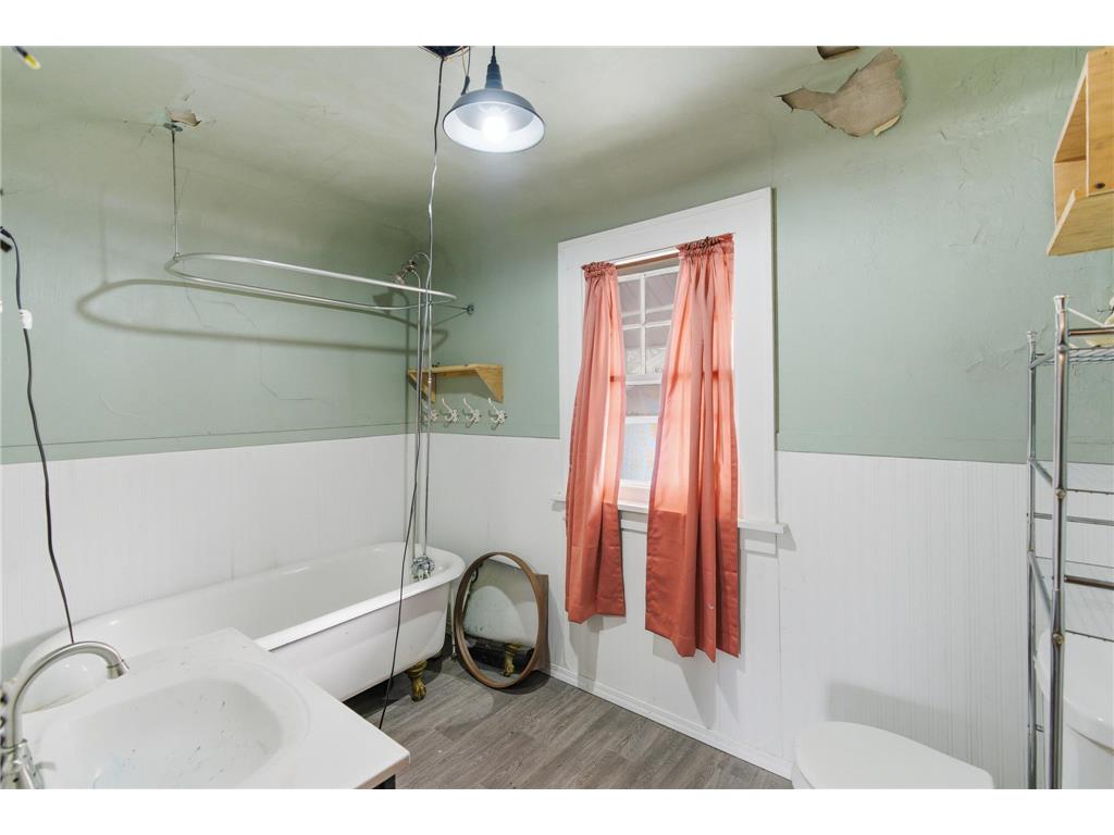 701 E 1st Street Fairmont MN 56031 7049080 image20