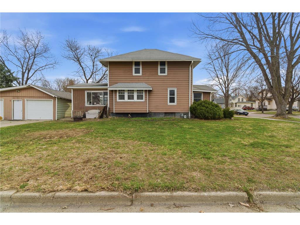 701 E 1st Street Fairmont MN 56031 7049080 image3