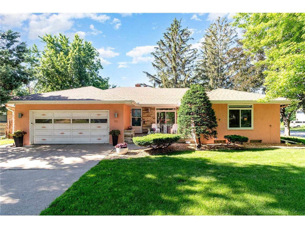 701 E 61st Street Minneapolis MN 55417 6560942 image1