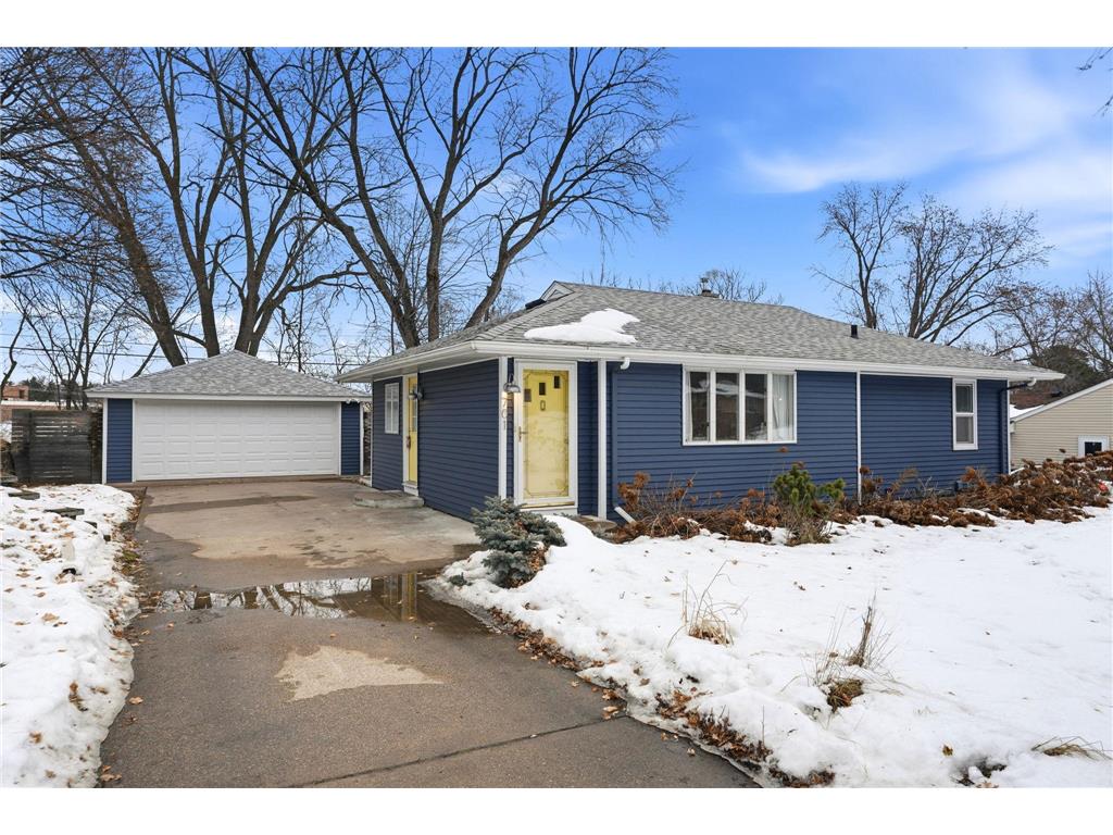 701 Eldridge Avenue W Roseville MN 55113 7007426 image1