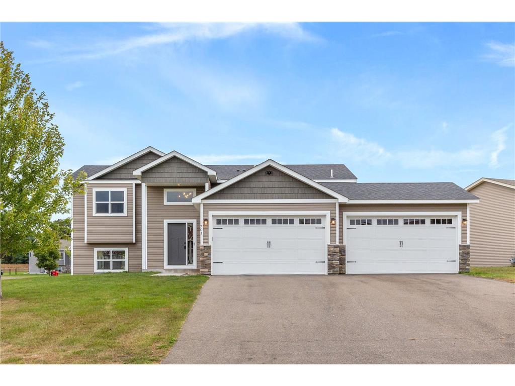 701 Greenwood Street SW Isanti MN 55040 6607260 image1