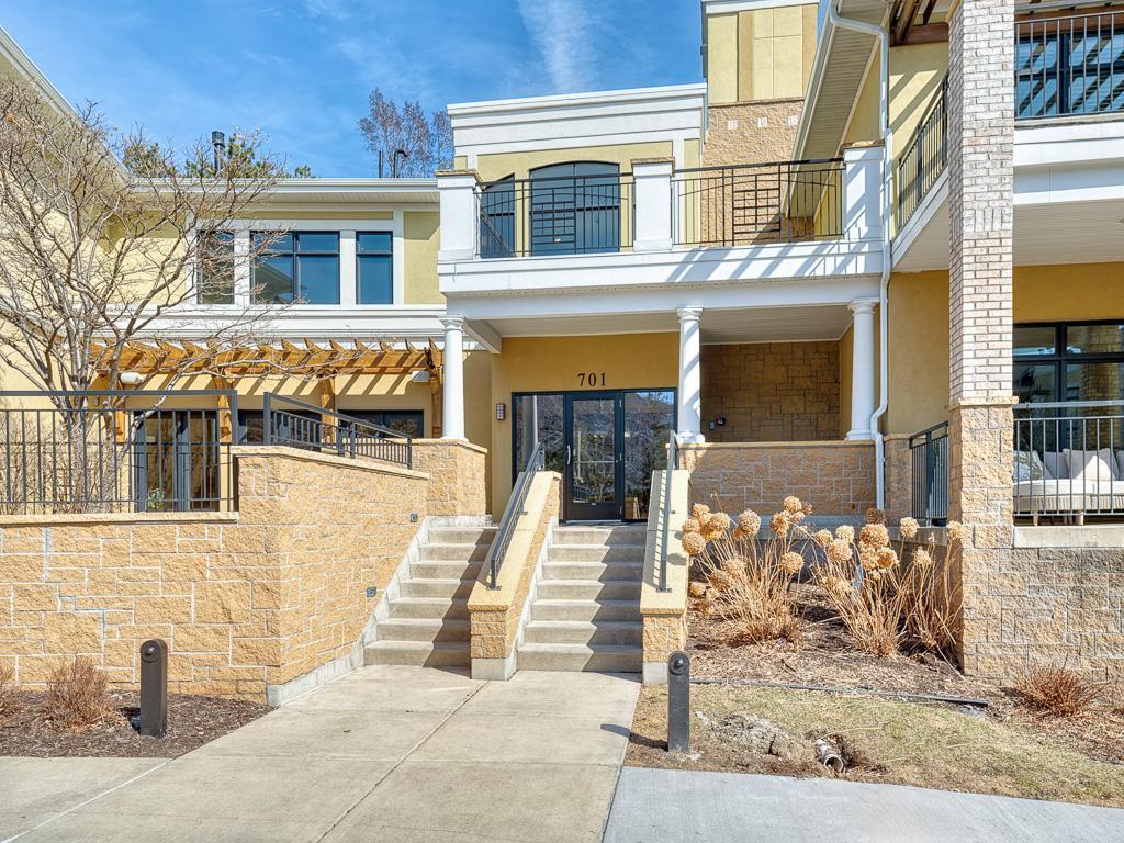 701 Linden Street #107 Mendota Heights MN 55118 6781818 image1